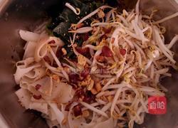 菠菜凉皮花生碎的做法图解4