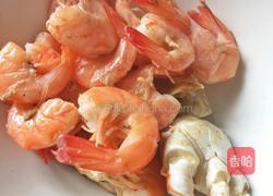 水蟹鲜虾干贝海参砂锅粥的做法图解5