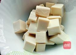 白豆腐瘦肉汤的做法图解1