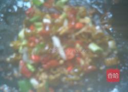 酸辣草鱼块的做法图解2