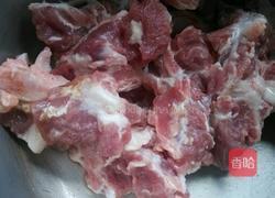 淮山玉米骨头汤的做法图解1