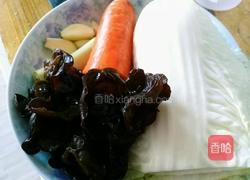 木耳白菜片的做法图解1