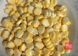 清炒豌豆玉米仁的做法图解1