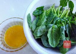 菠菜蛋花汤的做法图解2