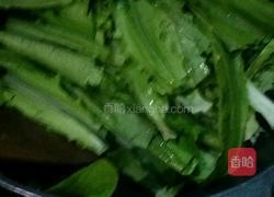 虾仁油麦菜的做法图解3