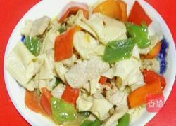 豆皮、红辣椒、青辣椒炒肉片的做法图解5