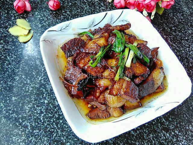 色香味俱全的走油肉，慢慢享用吧。