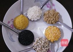 五谷杂粮粥的做法图解1