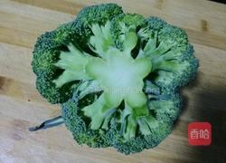 双耳炒西兰花的做法图解3