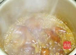 无油无糖花生炖猪脚的做法图解6