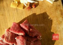 炖肉的做法图解1