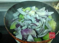 洋葱炒火腿的做法图解4