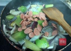 洋葱炒火腿的做法图解5