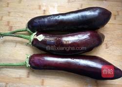 蒜蓉蒸茄条的做法图解1