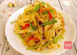 蒜苗炒豆皮的做法图解5