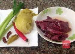 水煮牛肉的做法图解1