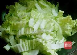 小鱼干炒大白菜的做法图解4