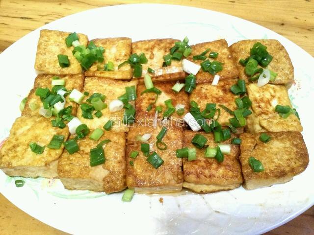酱汁葱花豆腐