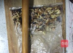 核桃芝麻拌红糖的做法图解3