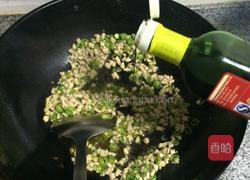 好吃不贵的炒饭的做法图解3