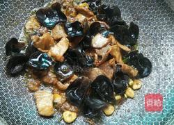 青椒木耳炒肉片的做法图解6
