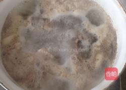 香菇胡萝卜排骨汤的做法图解3