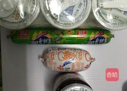 鸡蛋草莓三明治的做法图解2