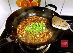 芽菜肉丁酱的做法图解7