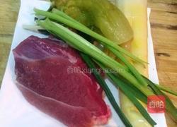 竹笋炒肉的做法图解1