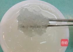 牛奶燕窝的做法图解1