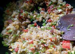 四川辣香肠炒饭的做法图解4
