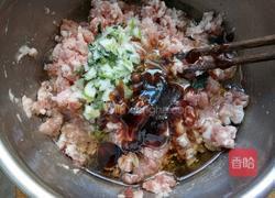 木耳猪肉馅水饺的做法图解5