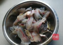 肥肠鱼的做法图解2