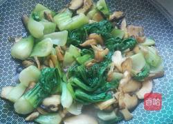 耗油香菇炒油菜的做法图解6