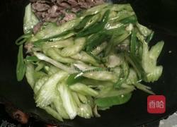西芹炒肉。的做法图解3