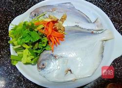 红烧鲳鱼的做法图解1