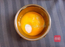 自制戚風蛋糕的做法图解2