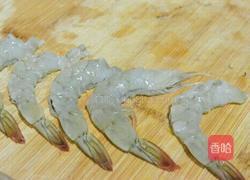南瓜炖虾仁的做法图解1