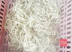 凉拌香菜、豆腐丝的做法图解2