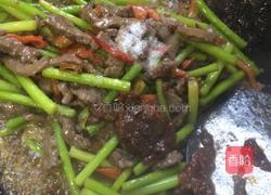 蒜苔炒牛肉的做法图解9