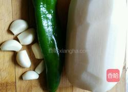 尖椒藕片的做法图解1