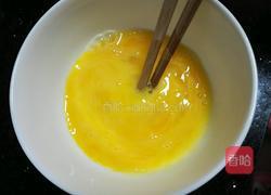 蜂蜜降火鸡蛋花的做法图解2