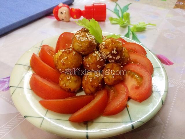 红火的糖醋虎皮鹌鹑蛋成品图，特别好吃又解腻！