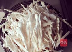 杏鲍菇炒肉的做法图解1