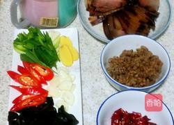 豆豉炒腊肉的做法图解1