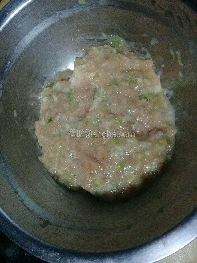 搅拌均匀待用。