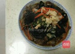 木耳酥肉蒸碗的做法图解3
