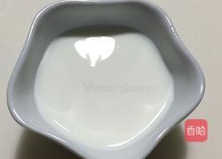 戚风蛋糕的做法图解3