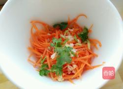 凉拌胡萝卜丝的做法图解4