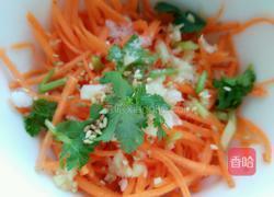 凉拌胡萝卜丝的做法图解5